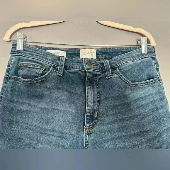Universal Thread Denim Blue Jeans (429) - Picture 5 of 13